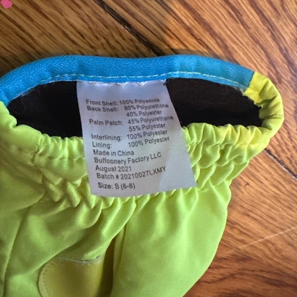 Freezy Freakies Kids Gloves Size Medium 8-10 - Picture 8 of 11